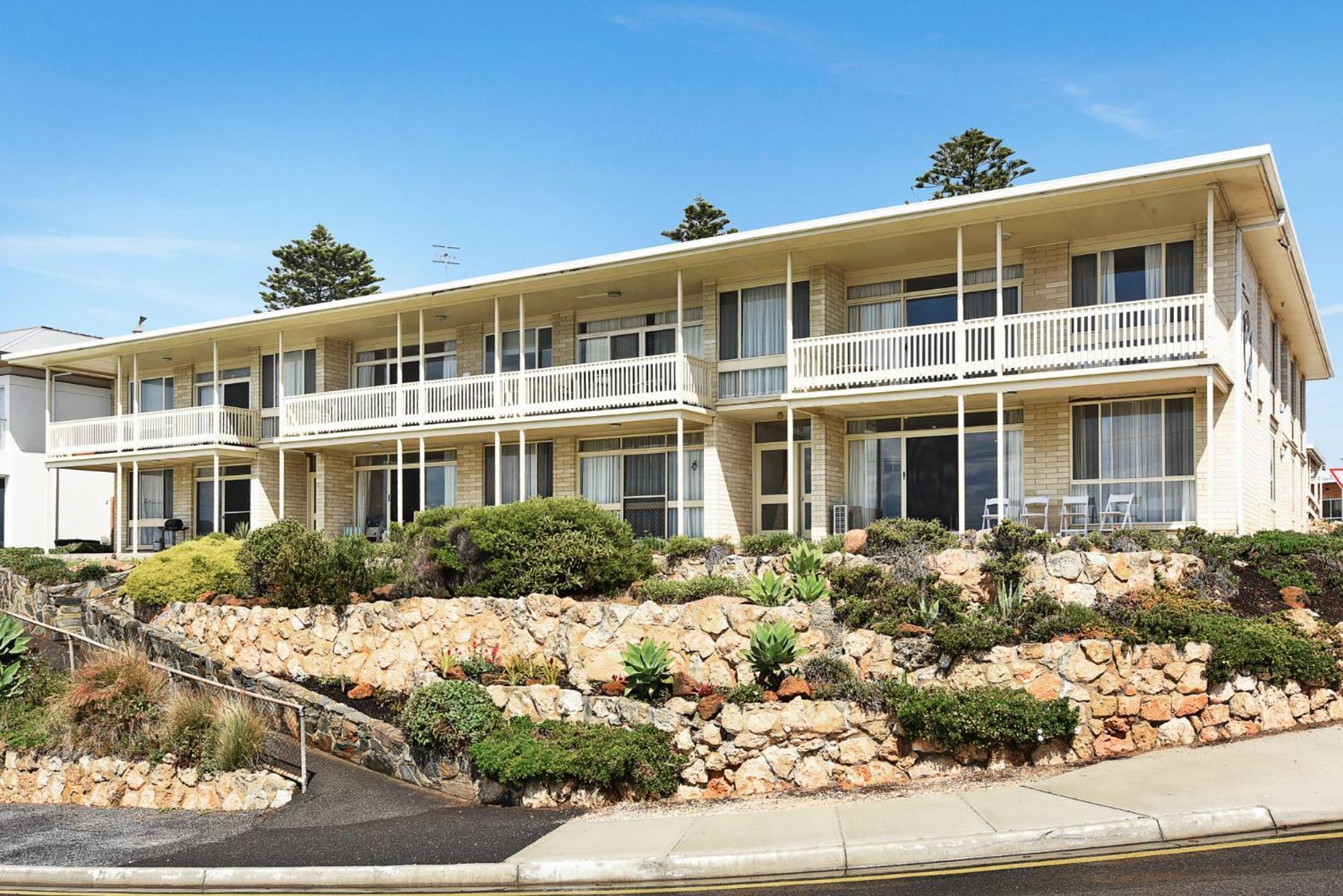 Dolphins Beachfront Apartment No 4 Port Elliot Exterior foto