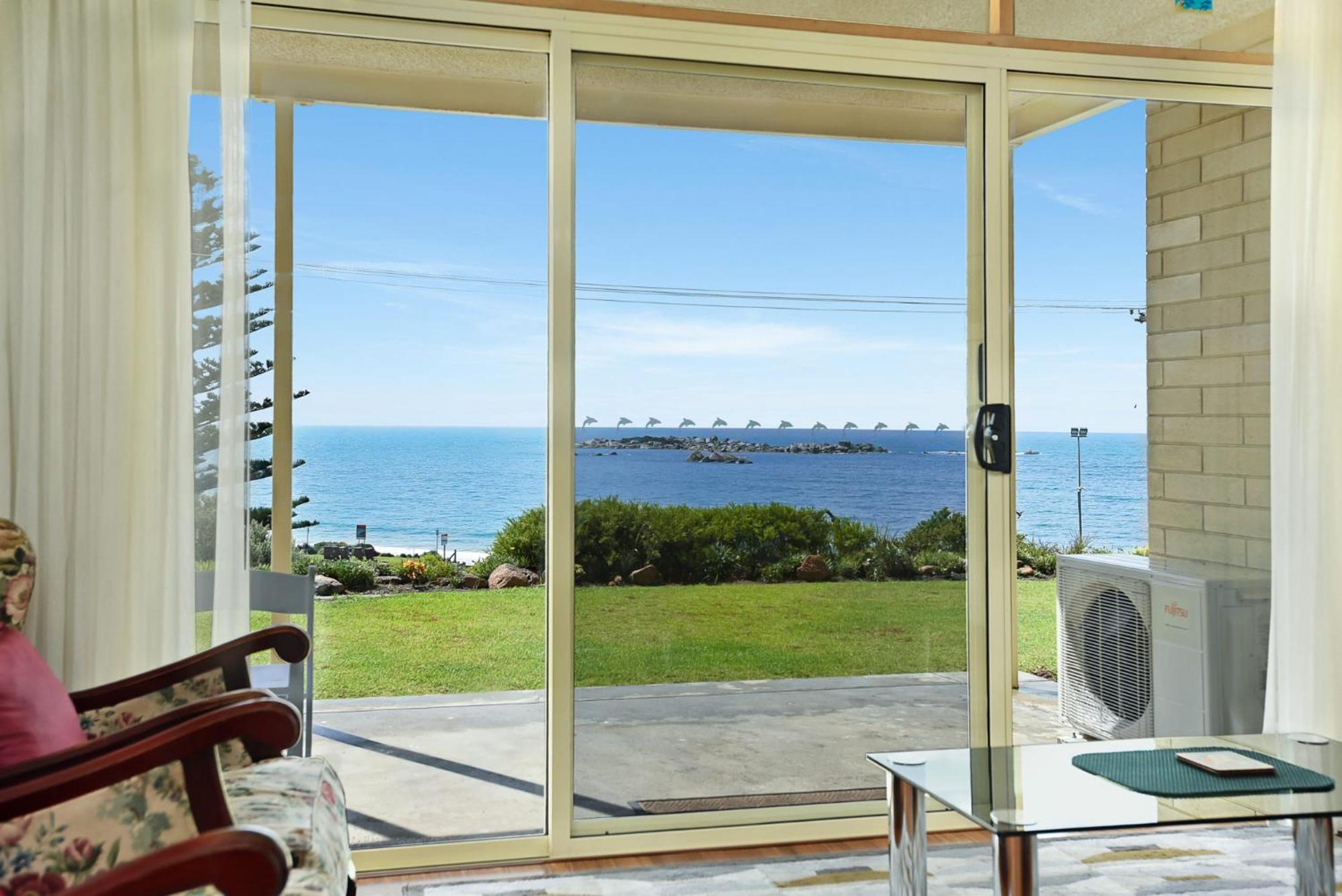 Dolphins Beachfront Apartment No 4 Port Elliot Exterior foto